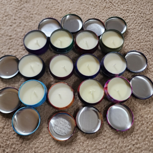 Beeswax Candles, Scented Candles, Decorative Candles in Tin - Picture 4 of 8